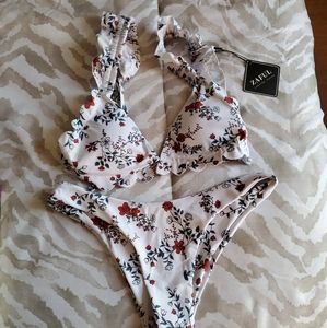 Floral Bikini 🌹